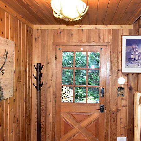 Quiet And Comfy 3Bed/2Bath - Chalet With Hot Tub. Cedar Екстер'єр фото
