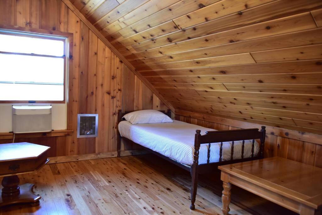Quiet And Comfy 3Bed/2Bath - Chalet With Hot Tub. Cedar Екстер'єр фото