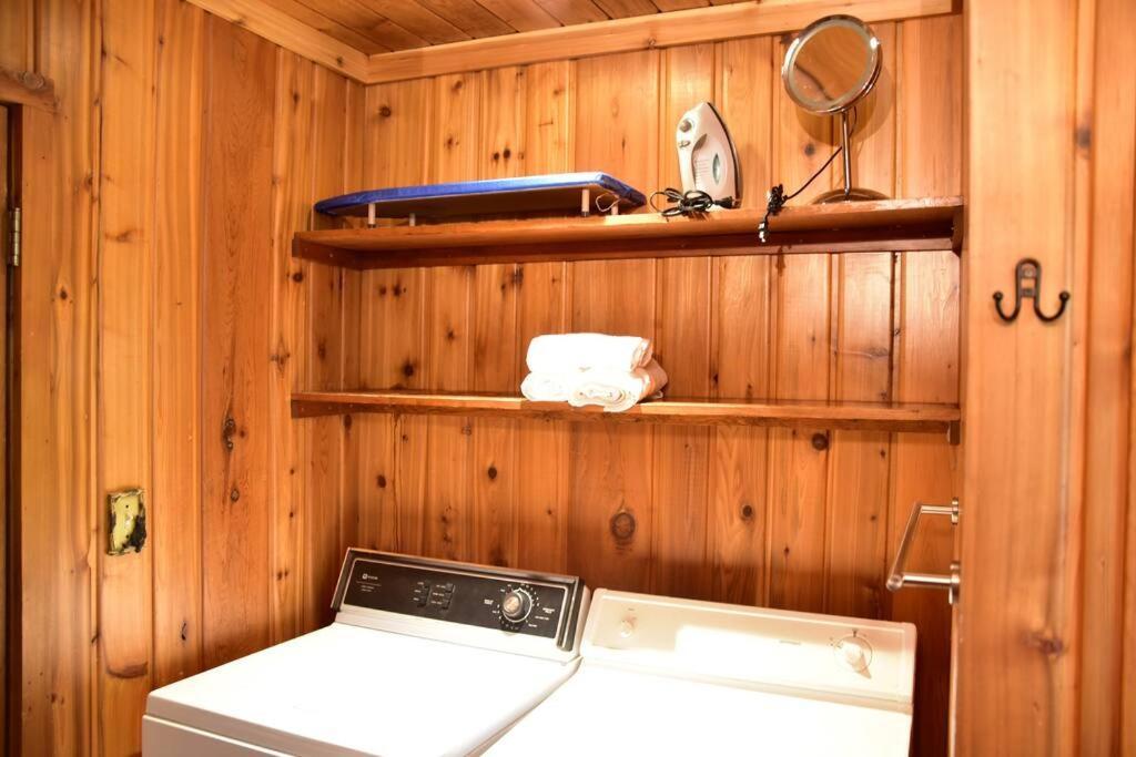 Quiet And Comfy 3Bed/2Bath - Chalet With Hot Tub. Cedar Екстер'єр фото